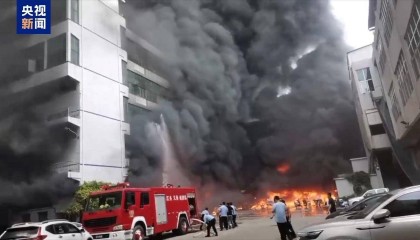 晋江一鞋厂发生火灾致人员伤亡，应急管理部派工作组赴现场指导，镇政府工作人员：明火已扑灭