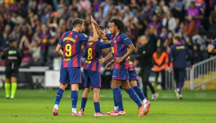 西甲-亚马尔助攻莱万破门 巴萨连场逆转2-1皇家社会登顶