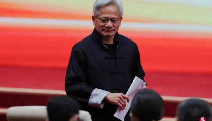 中美芯片战,正在变成黄仁勋的棋局