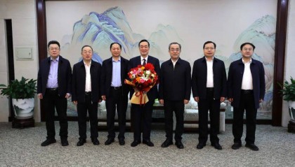 李鹏会见全国离退休干部先进个人王茂兴