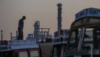 俄罗斯勒令用人民币结算，莫迪政府老老实实照办，彻底放弃了挣扎