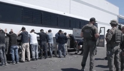 韩国,“感觉后脑勺被打了一闷棍”