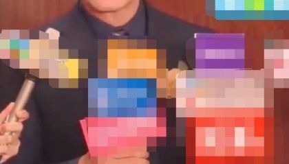 方中信透露17岁女儿恋爱了:对方是帅哥,和我都不相伯仲