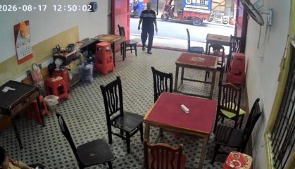 店主帮扶老人赔1.9万：官方两次处理被指欠妥 调解协议曝光