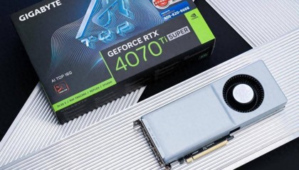 一看就是高级货，涡轮散热版RTX 4070 Ti SUPER测评