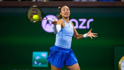 WTA印第赛:郑钦文2-0完胜乌克兰好手 进八强战斯瓦泰克