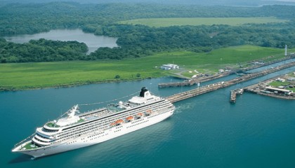 不撞南墙不回头?中方5次凌厉喊话后,李嘉诚终于不再沉默了