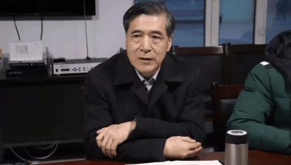 内蒙古：坚决拥护党中央决定