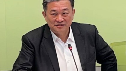 王定宇称《光辉岁月》《海阔天空》在大陆不能唱,台网友轰:造谣一张嘴