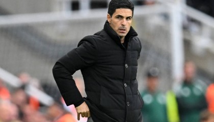 穆帅：中途接手的教练必须毫无怨言适应阵容 纽卡走在正确道路上