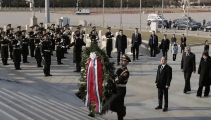 在中国的最后一天,梅德韦杰夫终于交底,对华改了称呼,中方安排特殊