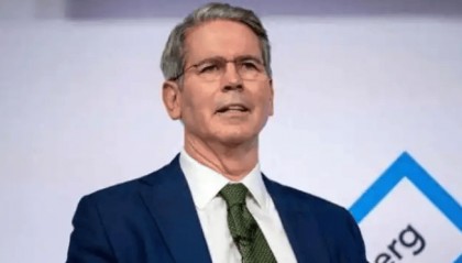 中美没谈拢,美财长连夜来电,对华提3个要求,中方答应了?