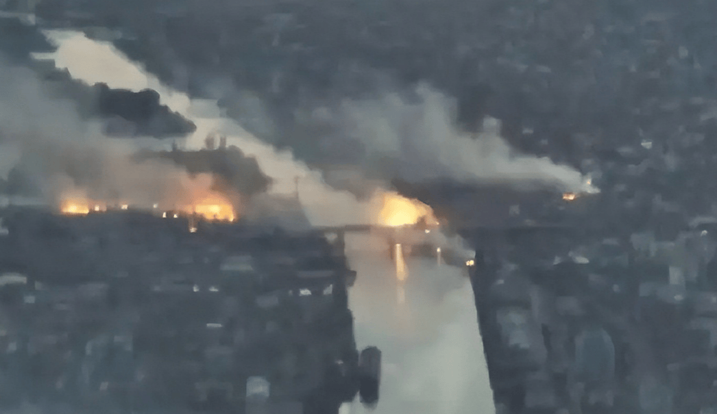 血拼一夜！俄军敢死队冲入赫尔松，远火大开杀戒，乌军机器人参战