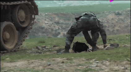 解放军报警!有人拾取3吨多炮弹残片卖钱,甚至有完整弹头?