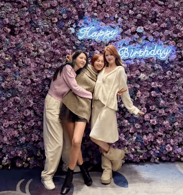 赵露思27岁生日音乐会好炸，6套造型高定配高珠杀翻全场