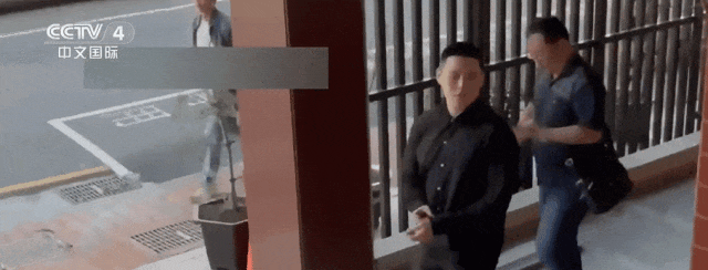 滑稽!被通缉的台湾网红,叫嚣悬赏金太少