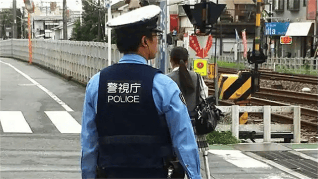 要对百万在日华人动手？日本挑衅升级，中国连发两道紧急预警