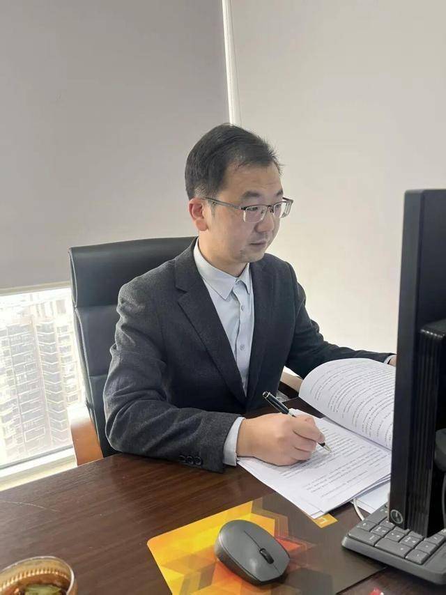 20分钟直达武汉!坐动车上下班是种什么体验……