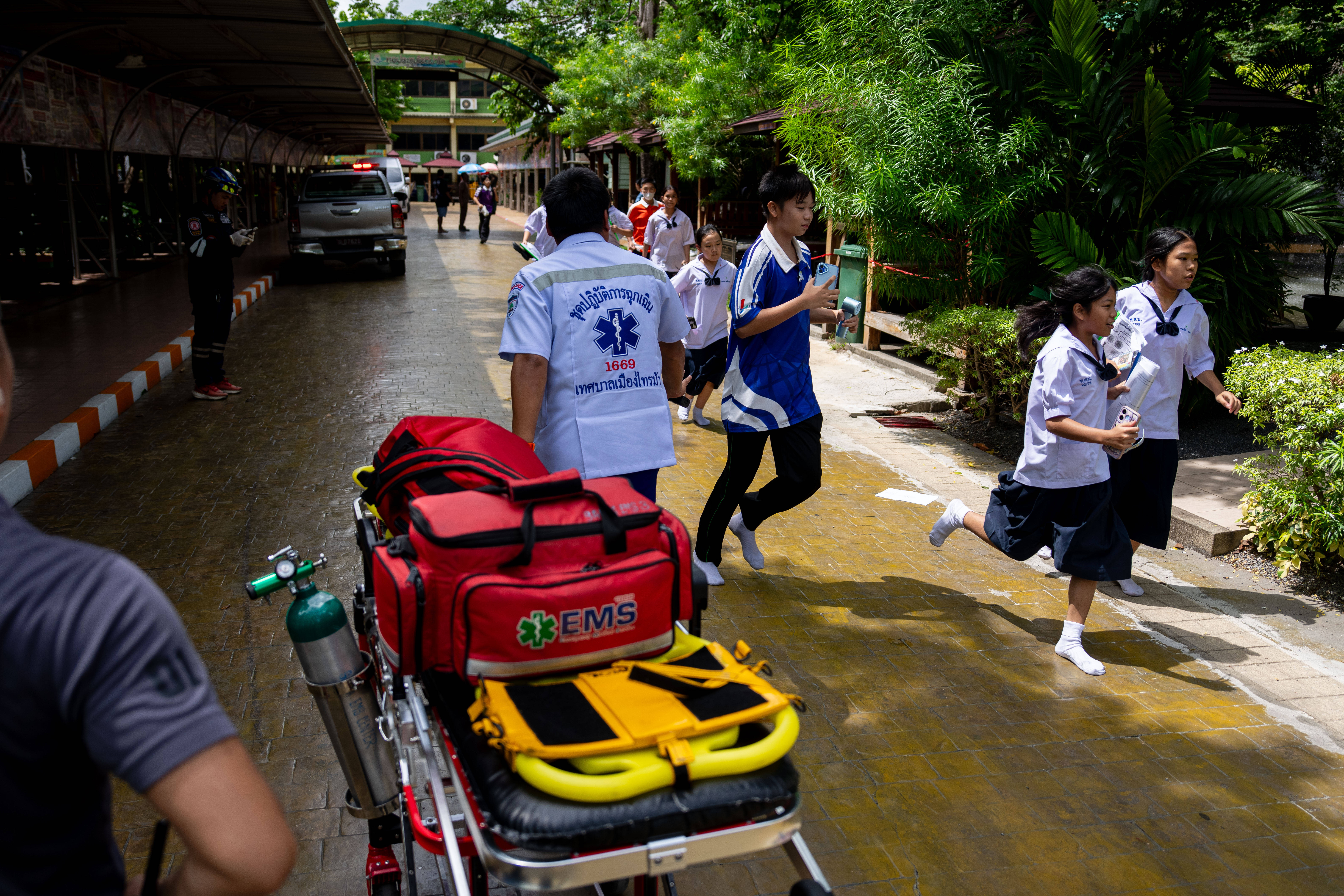 泰国校园枪击案死亡人数升至7人